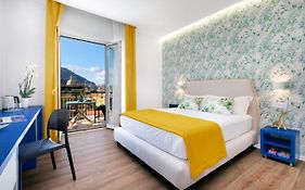 Shabby Chic Seaview Apartments